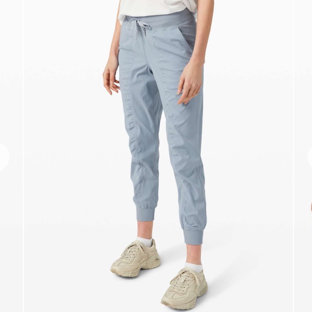 NWT 🅿️ for 85$ dance studio chambray